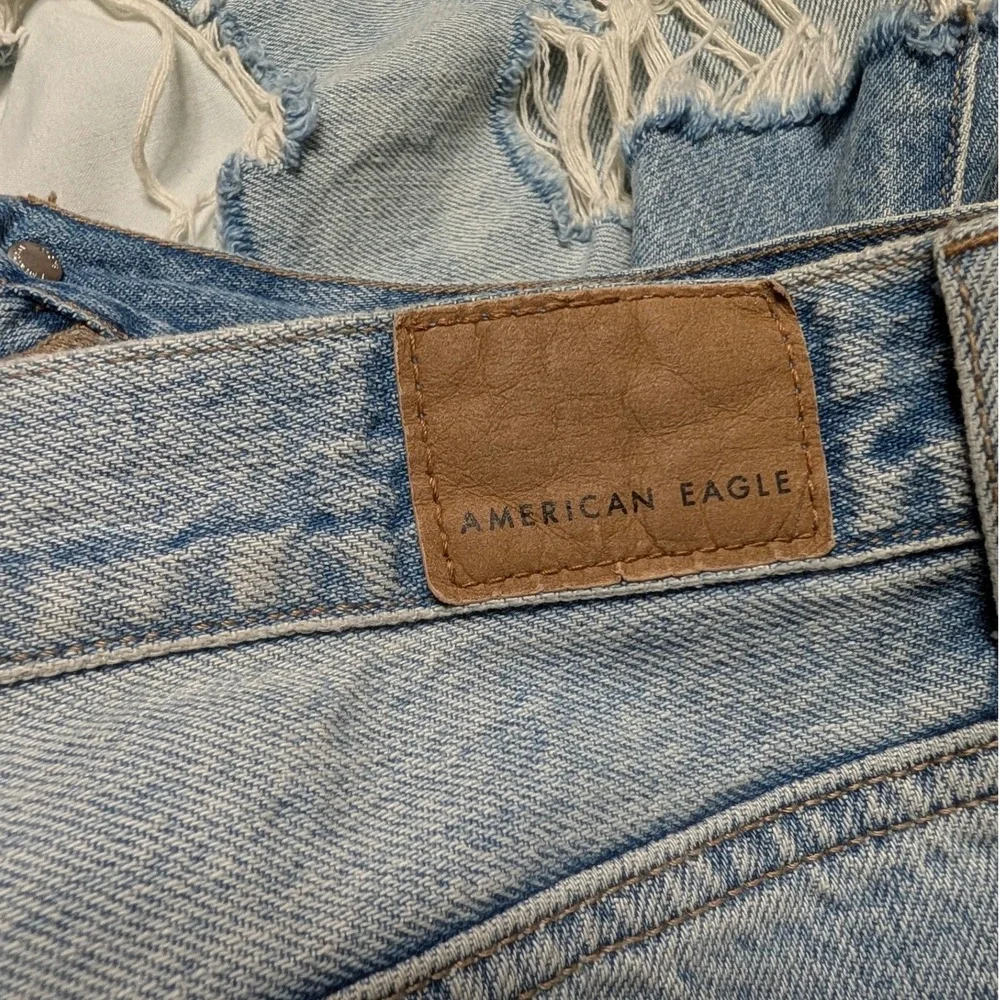 American Eagle 90s Boyfriend Shorts Ripped‎ Thrashed Distressed Denim Womens 14